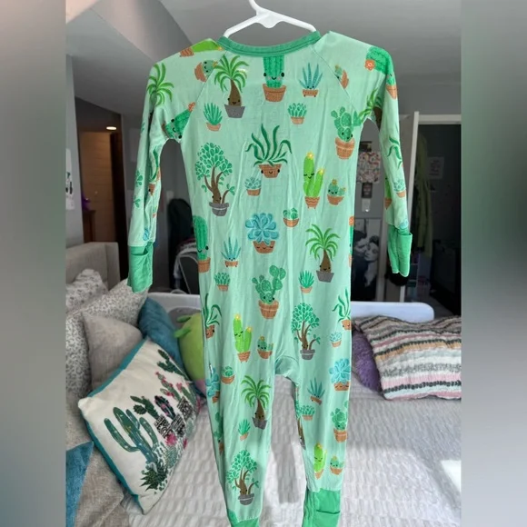 Little Sleepies Succulent Love Zippy Pajamas Size 12-18M GUC - Picture 3 of 7